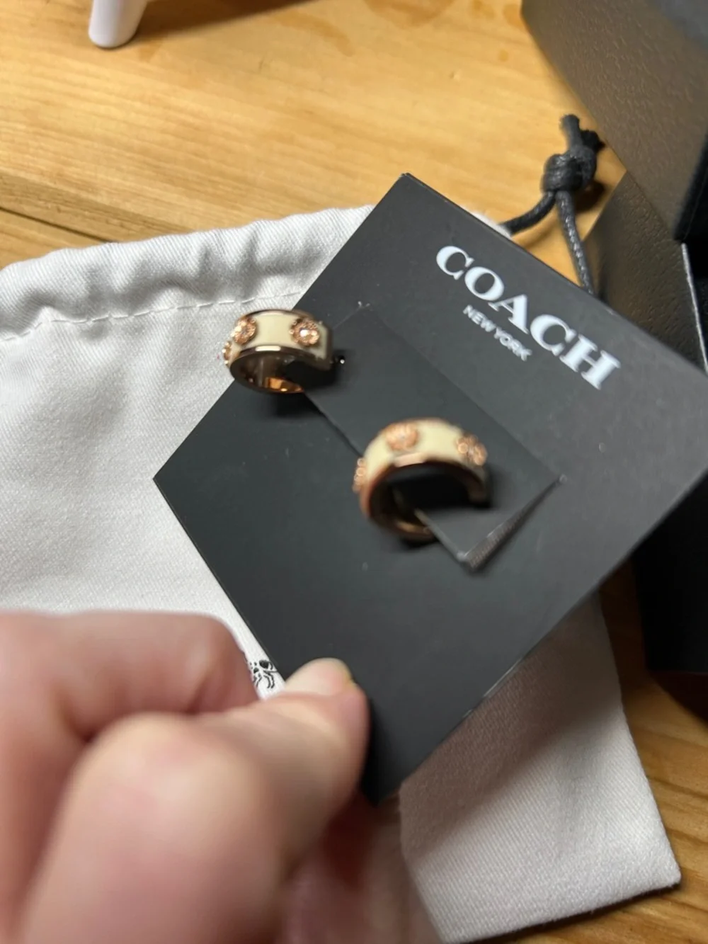 Coach Signature Tea Rose Enamel Huggie Hoop Earrings neutral chalk rose goldNWT - Picture 5 of 5